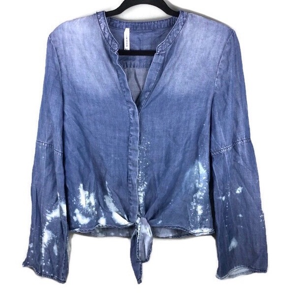 Love & Grace Bleach Splatter Split Neck Flare Sleeve Tie Waist Chambray Top - Picture 1 of 10